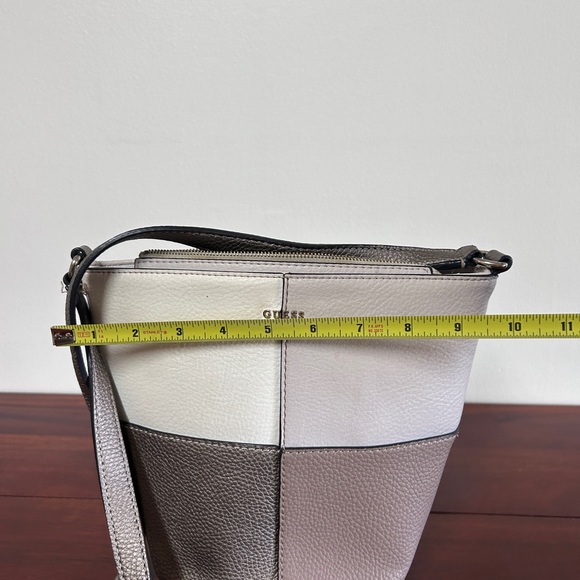 Guess Cross Body Bag - Picture 6 of 10